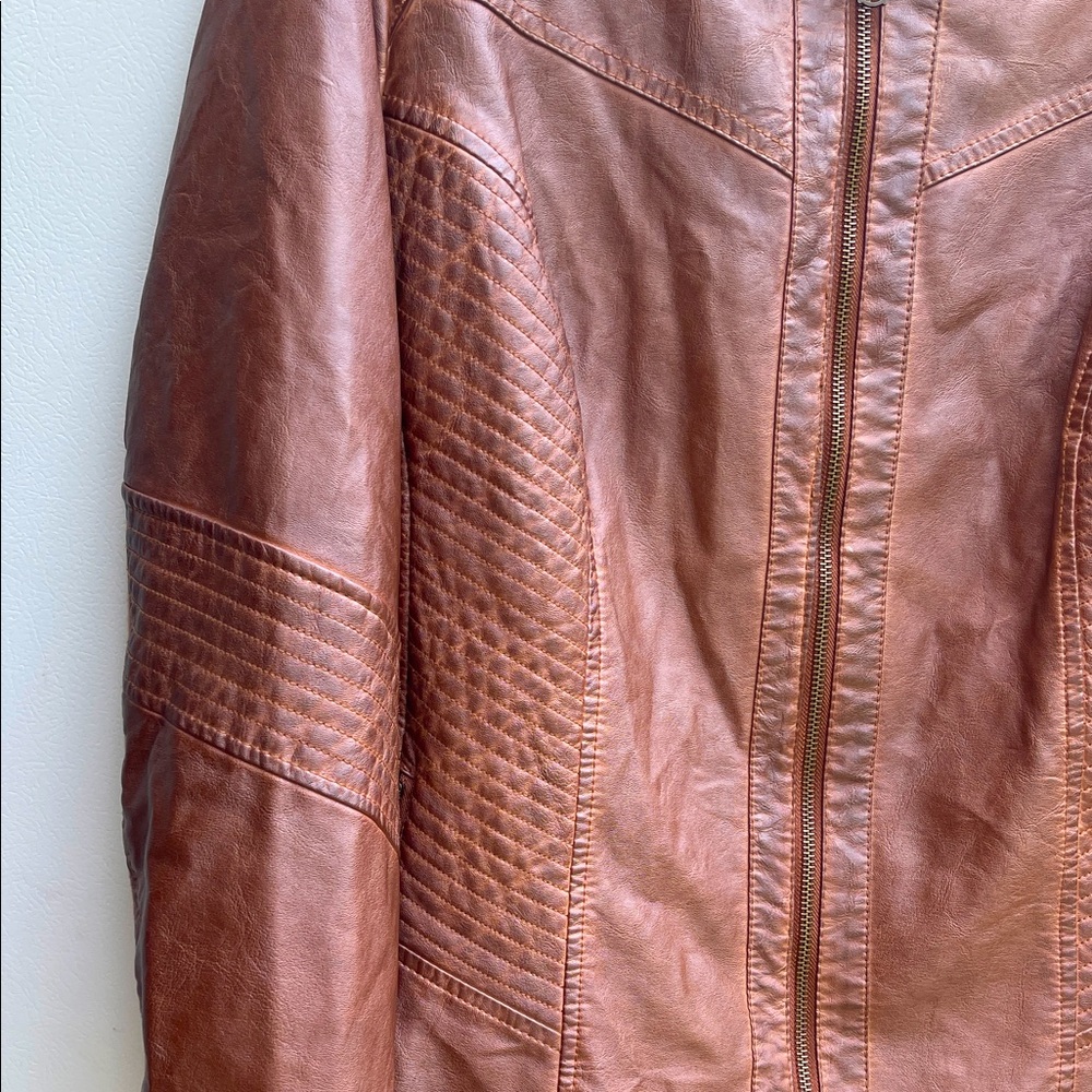 Valerie Stevens Tan Faux Leather Jacket - Picture 6 of 12